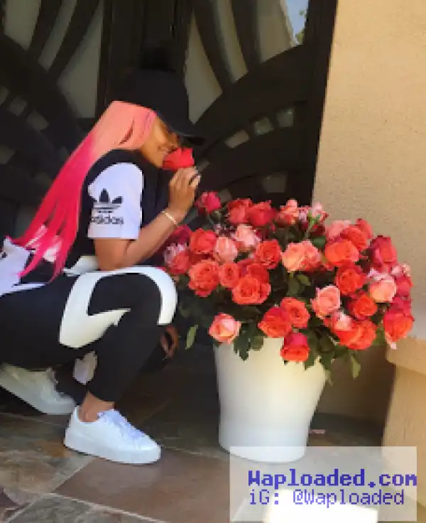 Rob Kardashian welcomes Blac Chyna home with a bunch of red roses